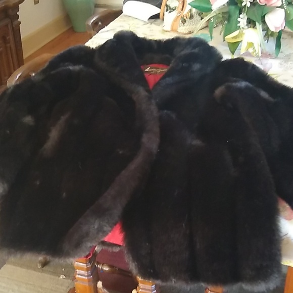 Fur coat - Picture 1 of 2